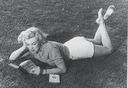 Filename=Marilyn_Monroe_28aka_Norma_Jeane_Mortenson29_1253.jpg
Filesize=47KiB
Dimensions=400x275
Date added=Jul 01, 2018 Marilyn_Monroe_28aka_Norma_Jeane_Mortenson29_1253.jpg